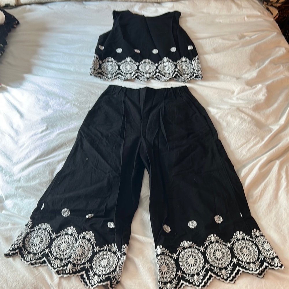 Mango Crop Top and Pants set